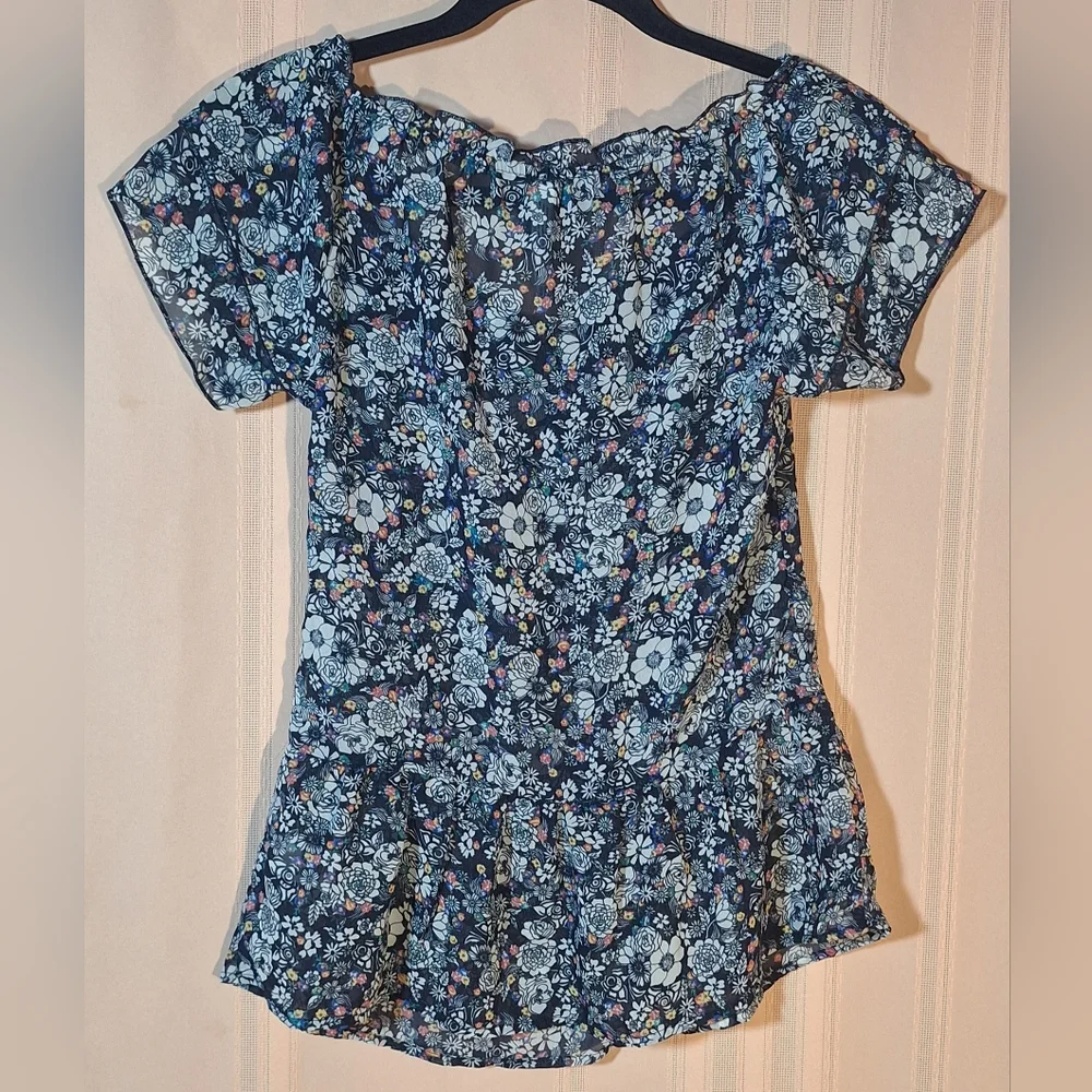 AÉROPOSTALE Navy Floral Blouse - Picture 2 of 5